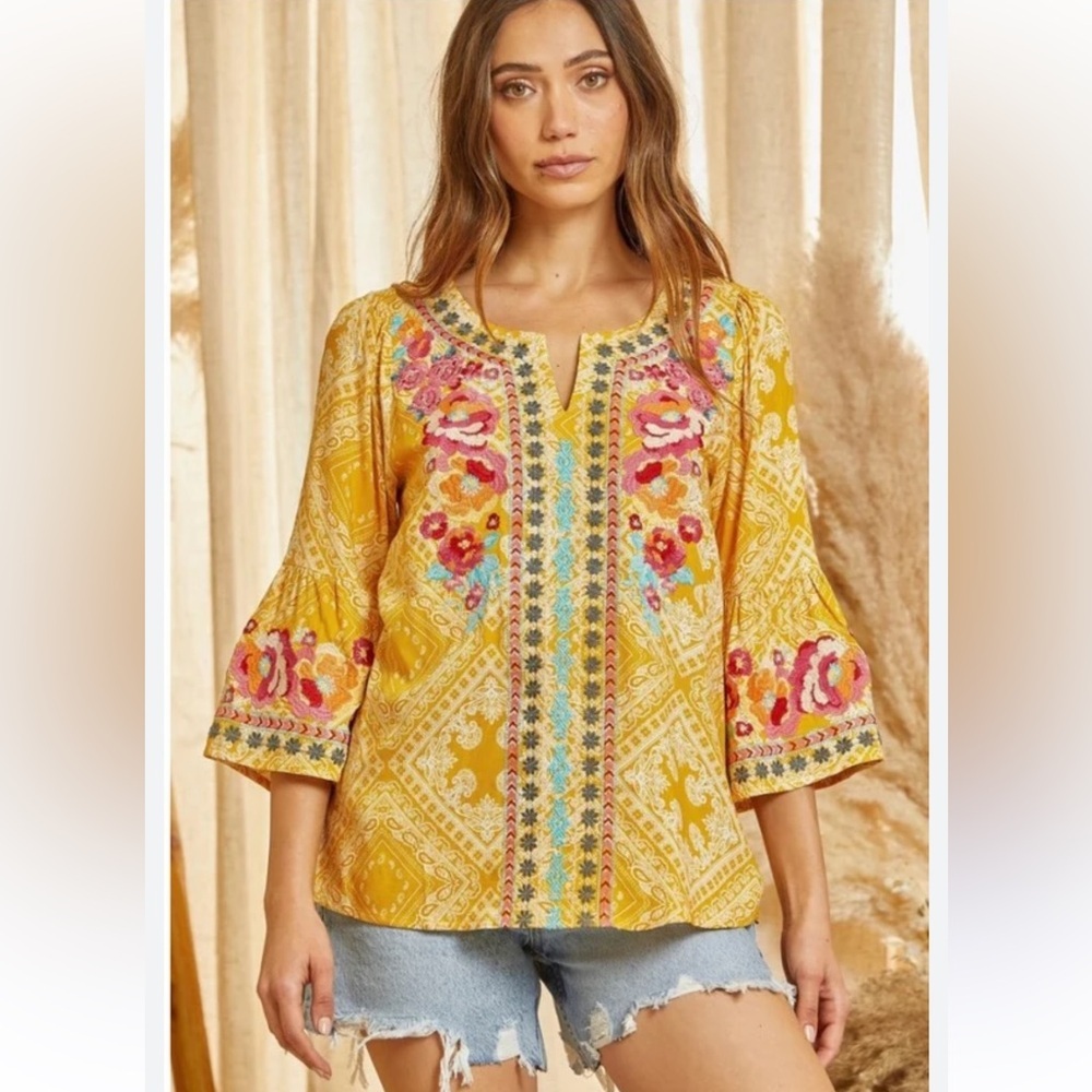 Savanna Jane Floral Embroidered Bell Sleeve Top Yellow Size Small - Picture 14 of 14